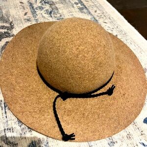 World Market Sun Hat ☀️